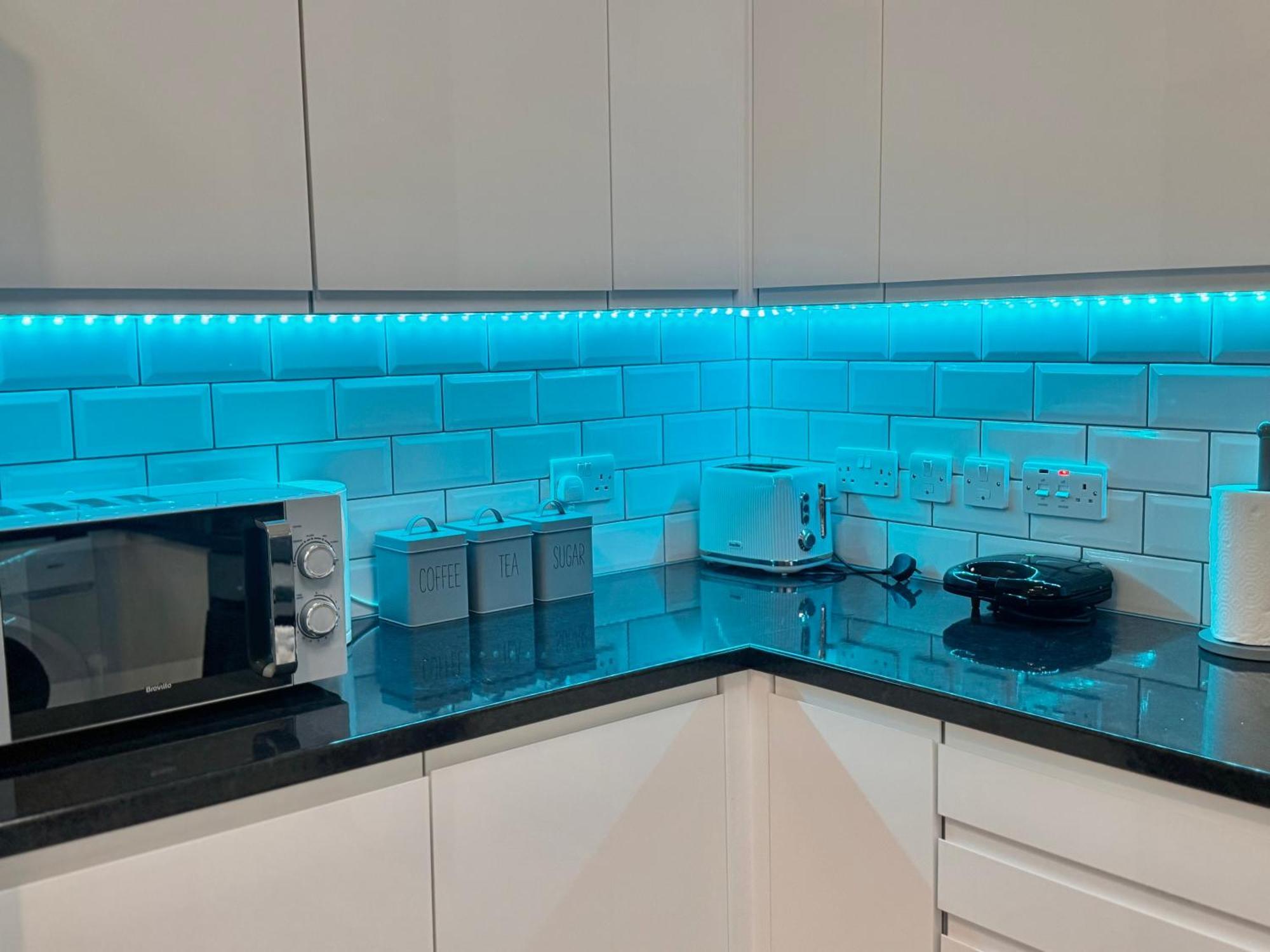 Modern 1-Bed Apt 30Min To Central London & Parking Londres Exterior foto