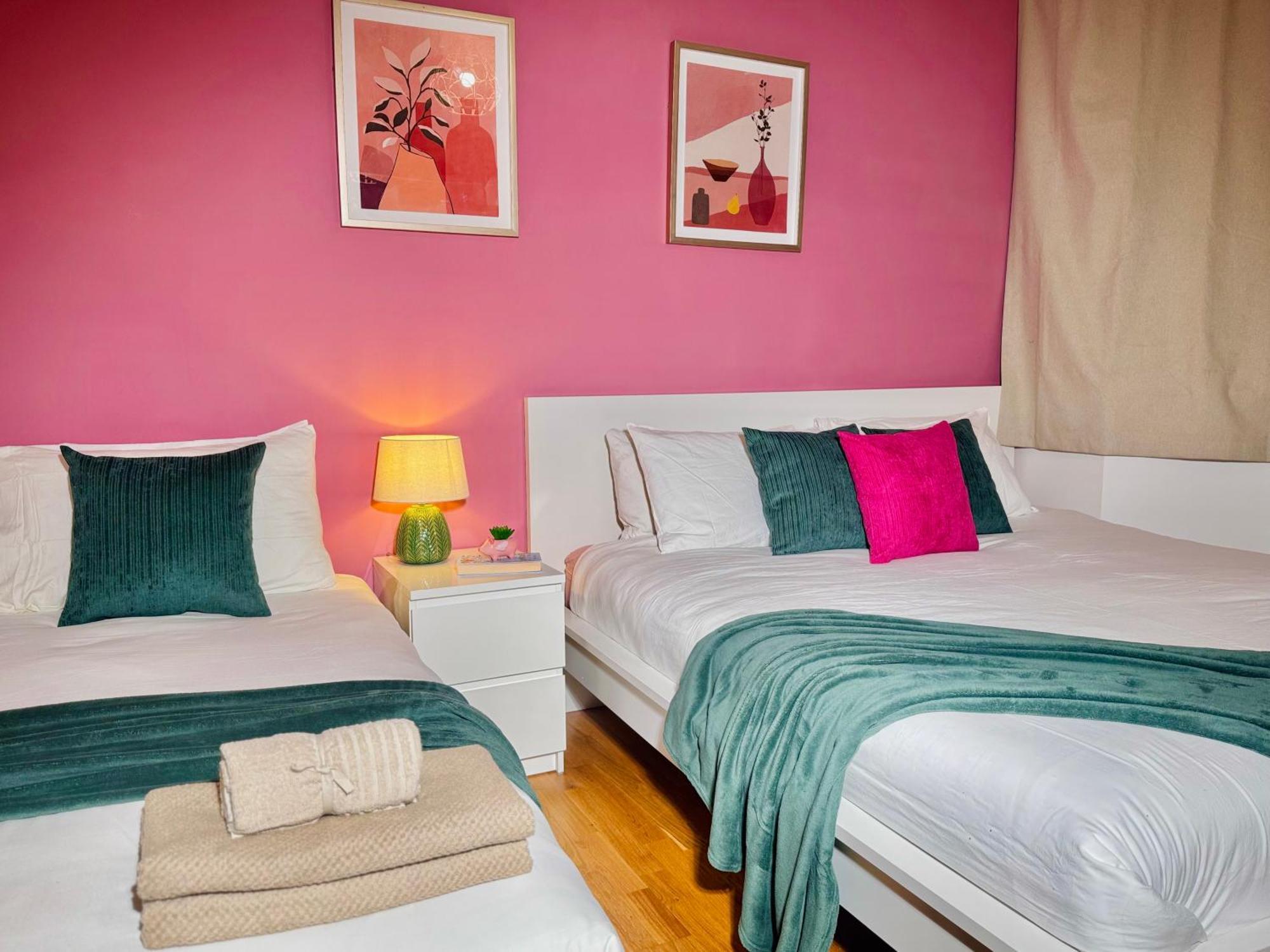 Modern 1-Bed Apt 30Min To Central London & Parking Londres Exterior foto